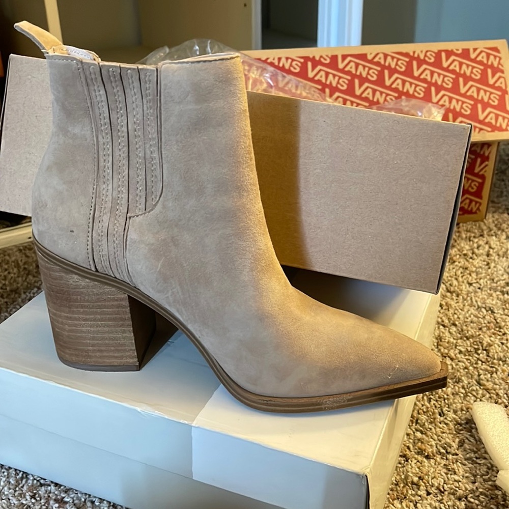 Steve Madden boots